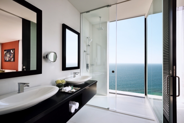 Movenpick Hotel Colombo